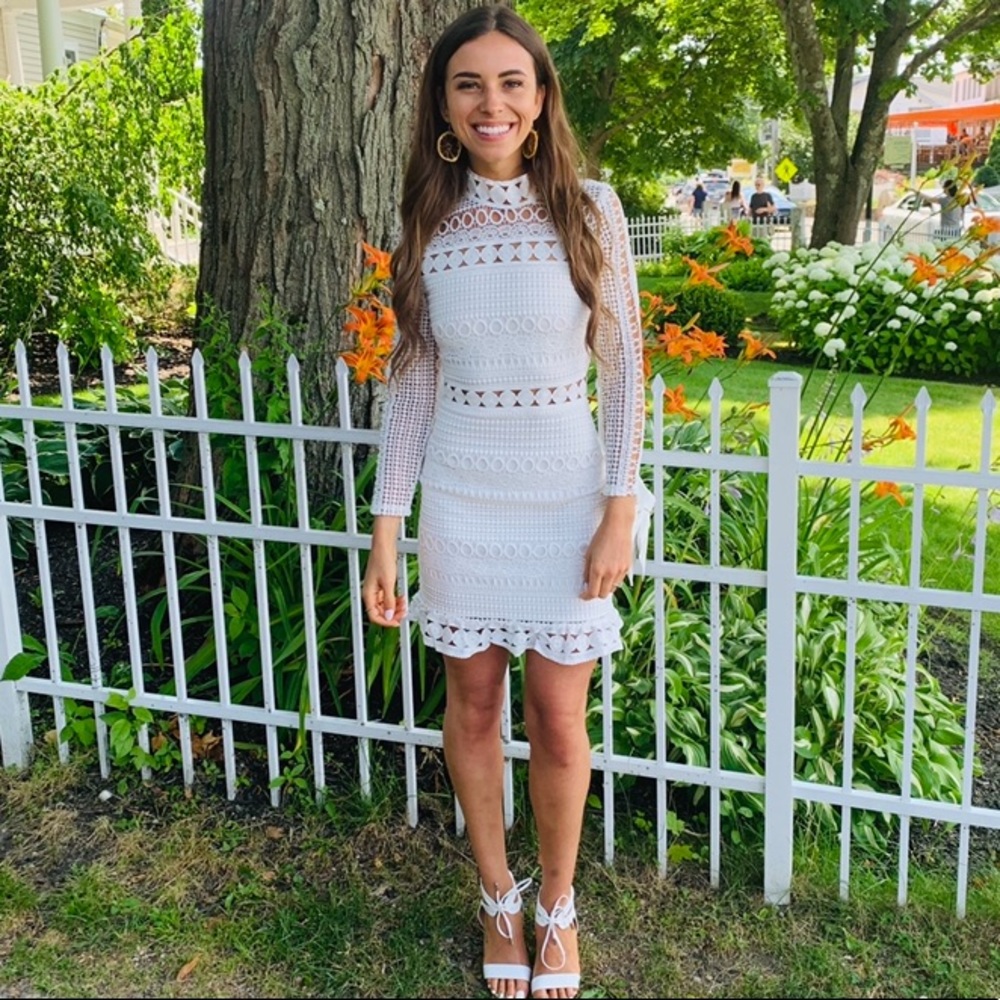 GORGEOUS white lace dress- PERFECT for bride!!!